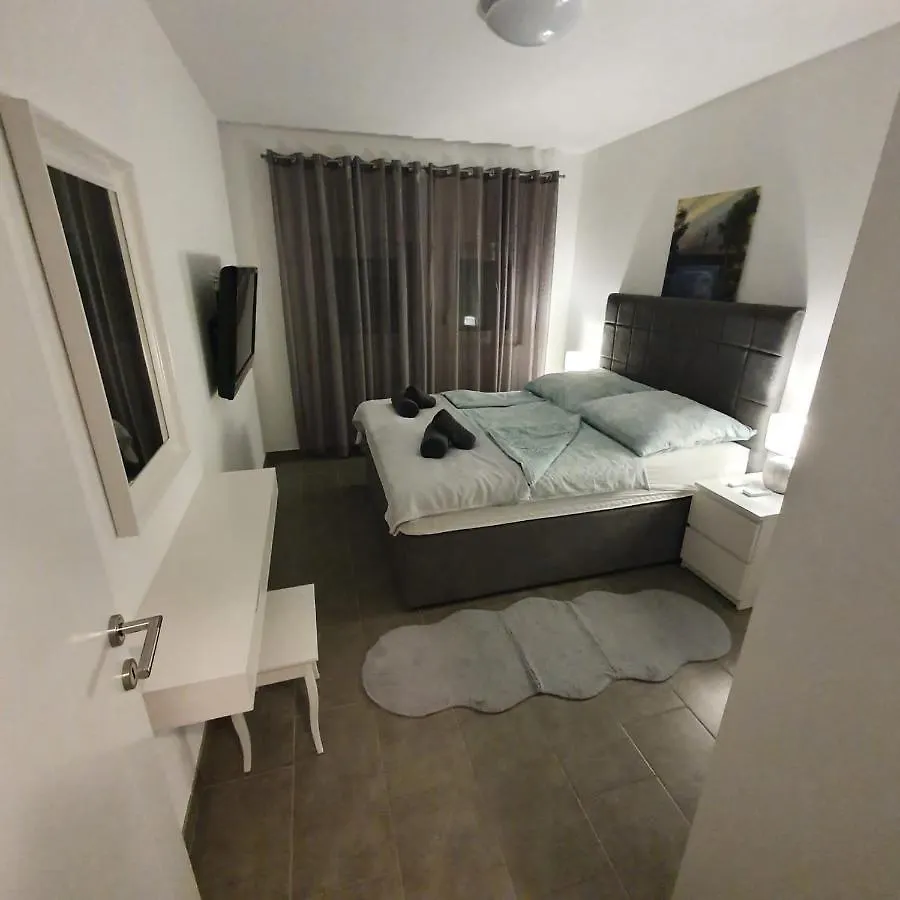 Villa Adria トロギール