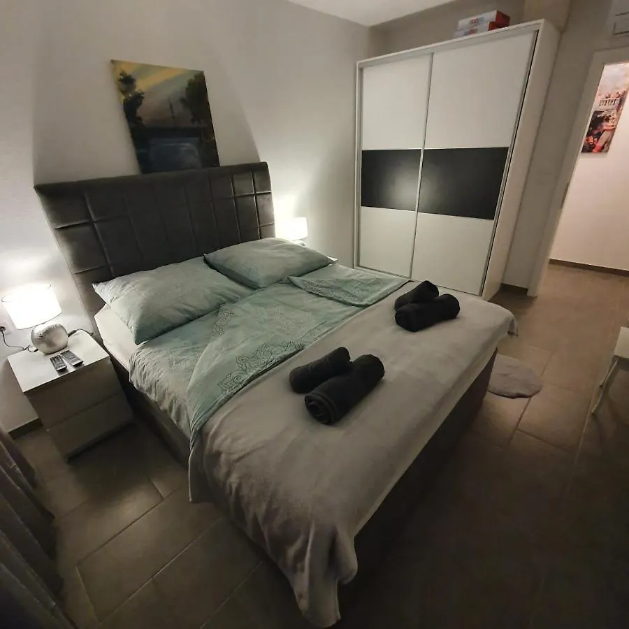 Villa Adria Trogir 0*,  Croatia